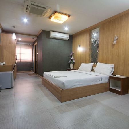 Khon Kaen Ruenrom Hotel Dış mekan fotoğraf