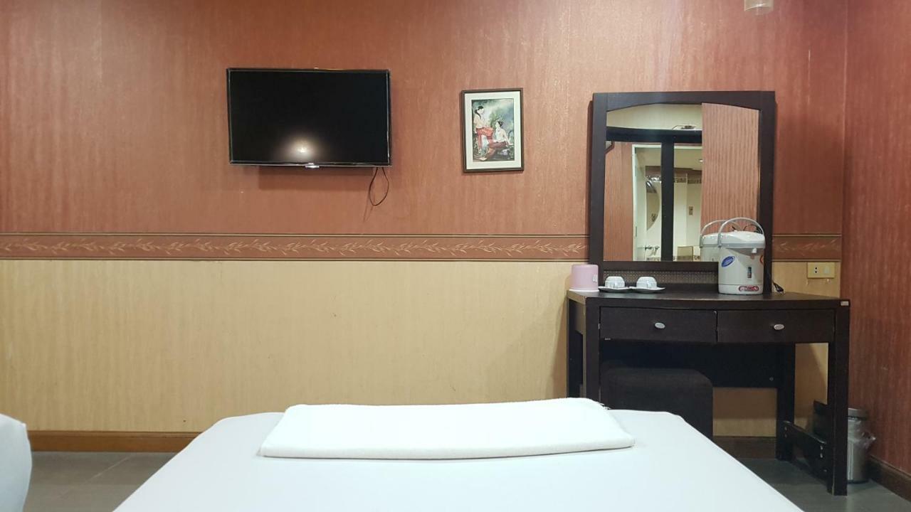 Khon Kaen Ruenrom Hotel Dış mekan fotoğraf