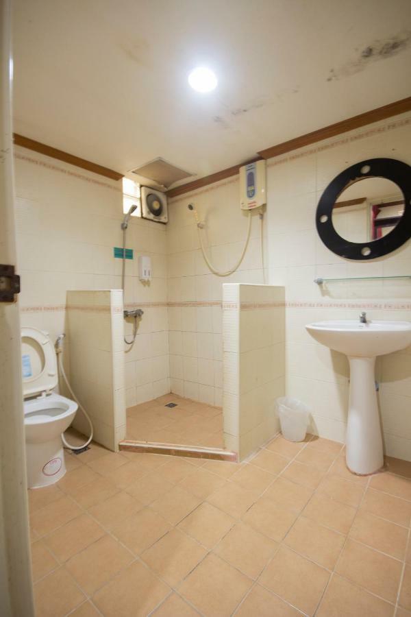 Khon Kaen Ruenrom Hotel Dış mekan fotoğraf